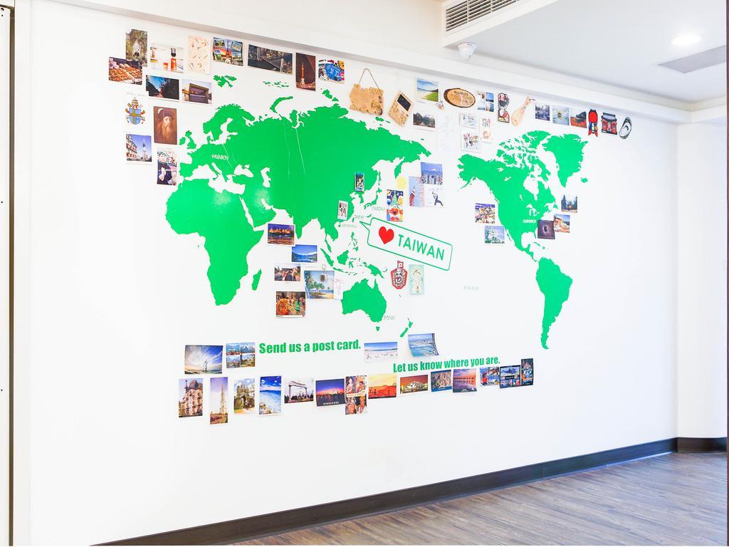 Sleepy Dragon Hostel Тайпей Екстериор снимка